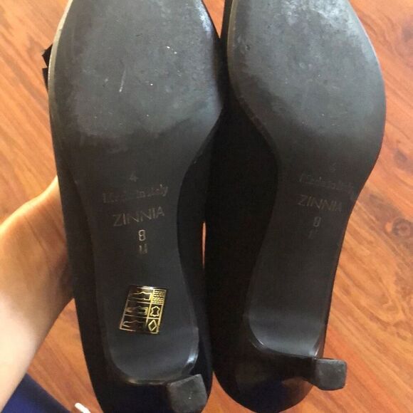 Brighton Black low closed toe pumps with bow made in Italy size 8 - Picture 4 of 6